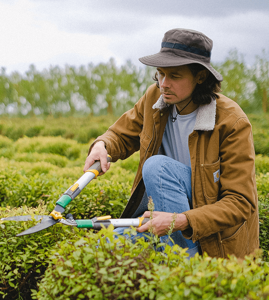 Clientes sonrientes satisfechos con los servicios de Agrocercas